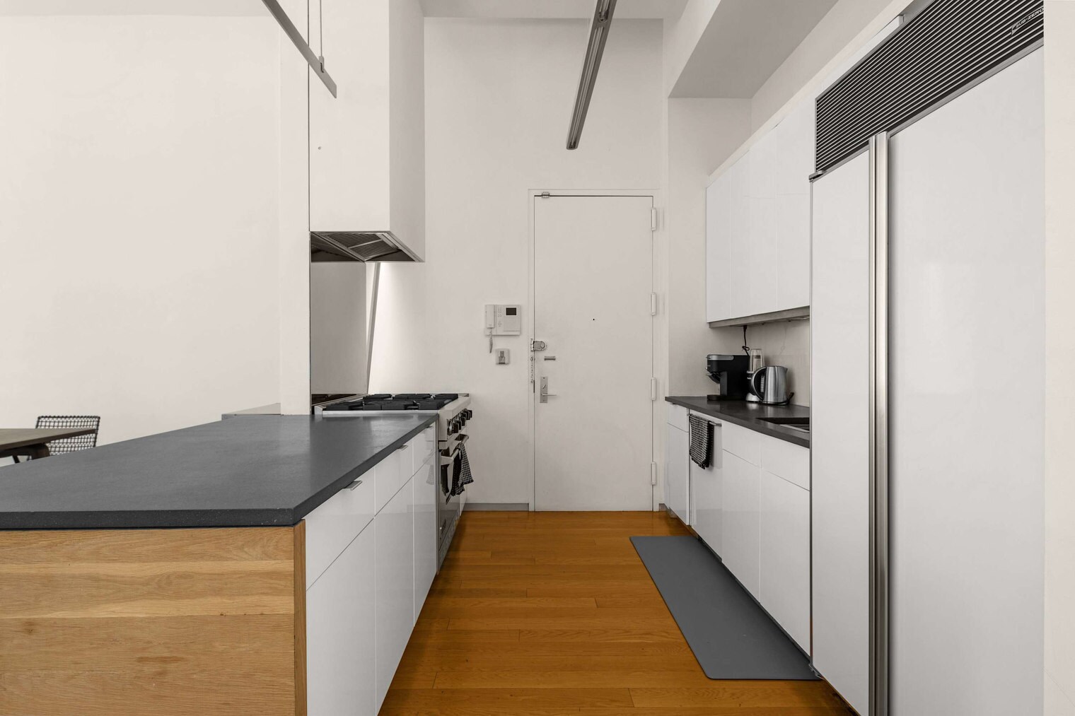 Building Photo - 127 Spring St