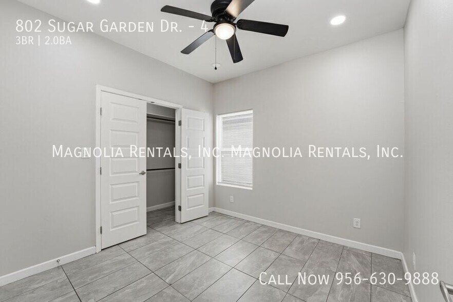 Building Photo - 802 Sugar Gdn Dr