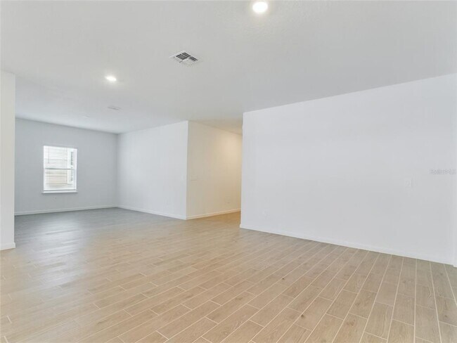 Building Photo - 6897 SW 87th St