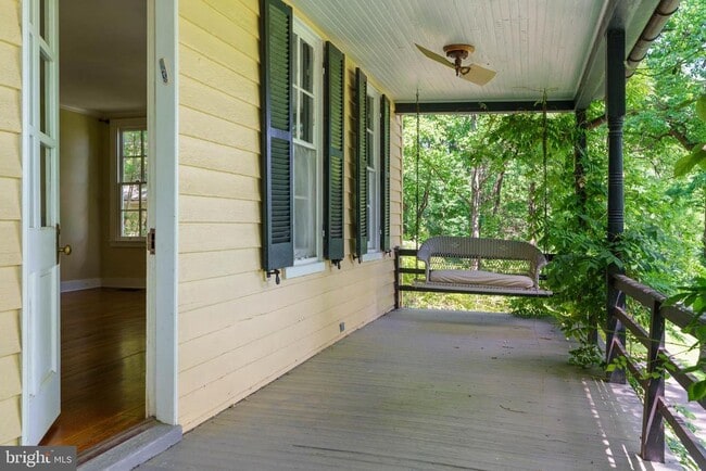 Building Photo - 1118 Greenspring Vly Rd