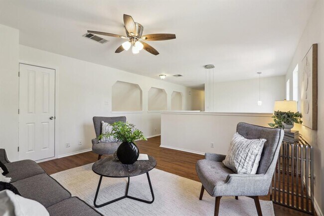 Building Photo - 2807 Glenwood Trail