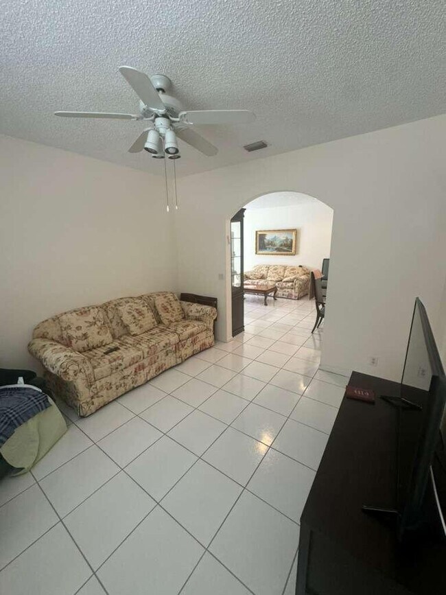 Building Photo - 7874 Laina Ln