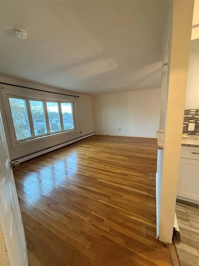 Building Photo - 472 Kirkman Ave