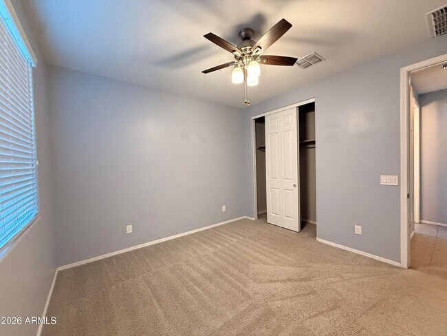 Building Photo - 943 W Danish Red Trail