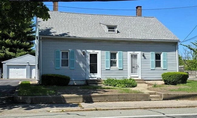 Building Photo - 226 Providence St