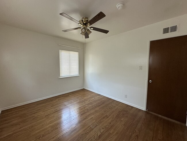 Building Photo - 997 Capper Ave