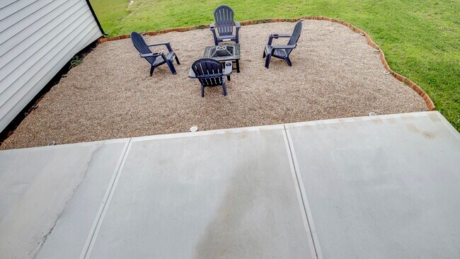Building Photo - 4014 Nature Walk Trl