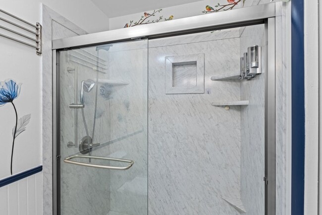 Building Photo - Corner Lot Brandywine Home Available for Long Term Rental