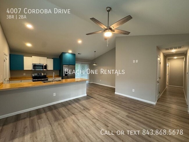 Building Photo - 4007 Cordoba Dr