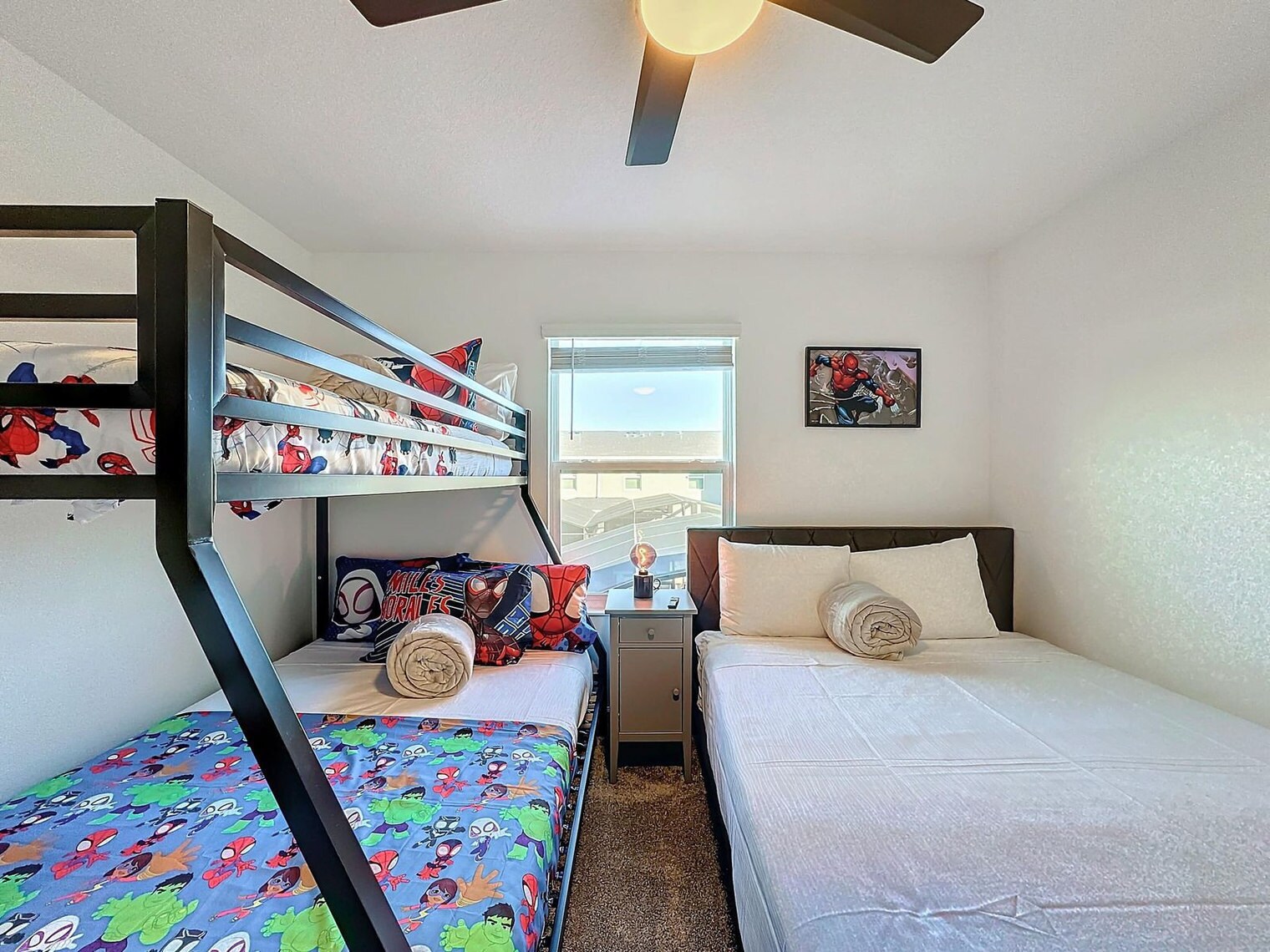 Building Photo - 2701 Scrapbook St