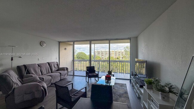 Building Photo - 7051 Environ Blvd