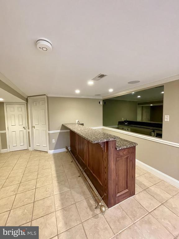 Building Photo - 119 E 11th Ave