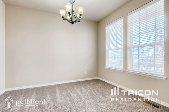 Building Photo - 161 N Newbern Way