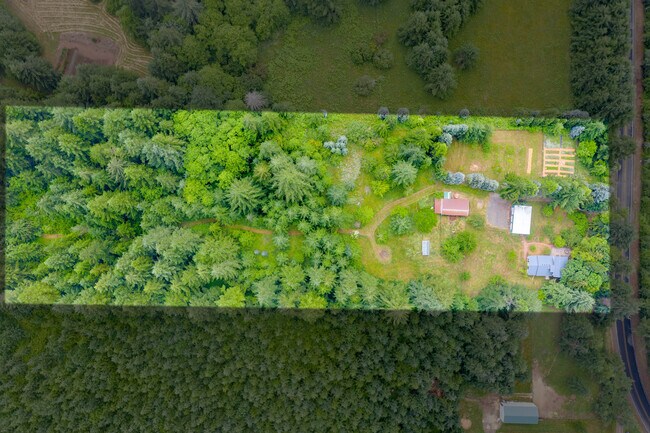 Building Photo - 3194 Crooked Finger Rd NE