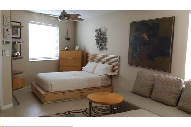 Building Photo - 1320 Miami Rd