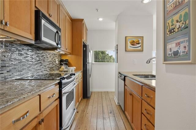 Building Photo - 1720 Nicholson Dr