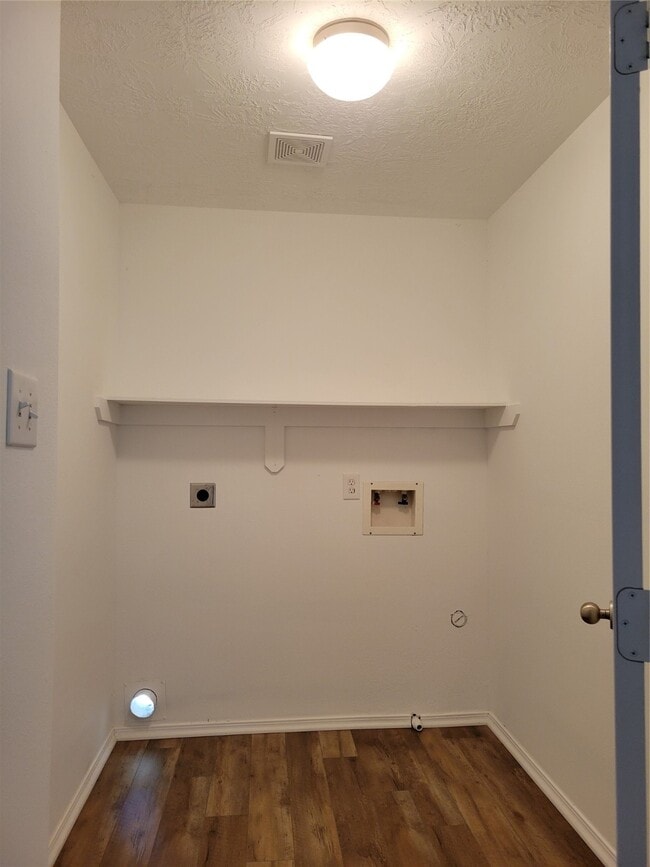 Building Photo - 19426 Old Barngate Ln