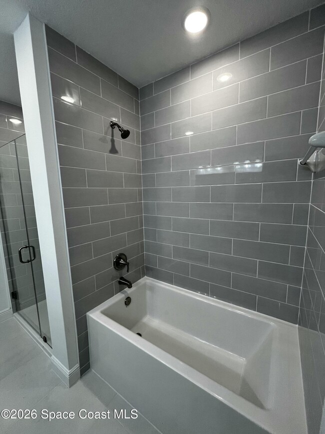 Building Photo - 735 Pilot Lane