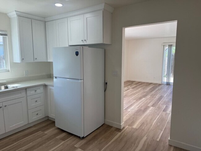 Building Photo - Bishop Street (605)