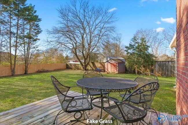 Building Photo - 104 Lindsey Ln