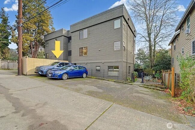 Building Photo - 4111 Whitman Ave N