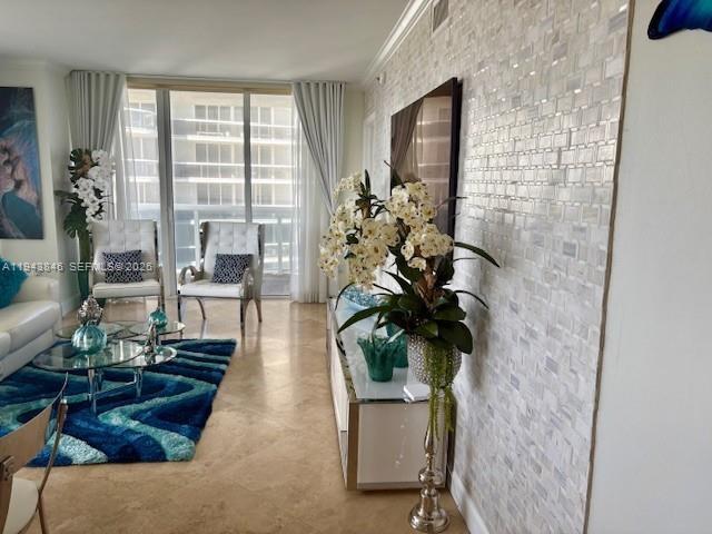 Building Photo - 1830 S Ocean Dr