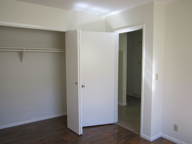 Building Photo - 2105 Gates Ave