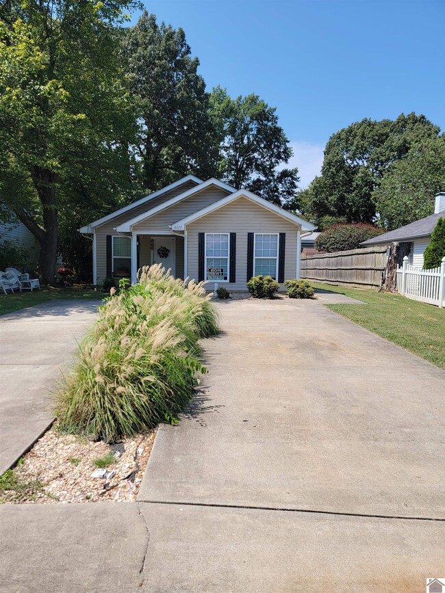 Primary Photo - 2627 Fairmont St