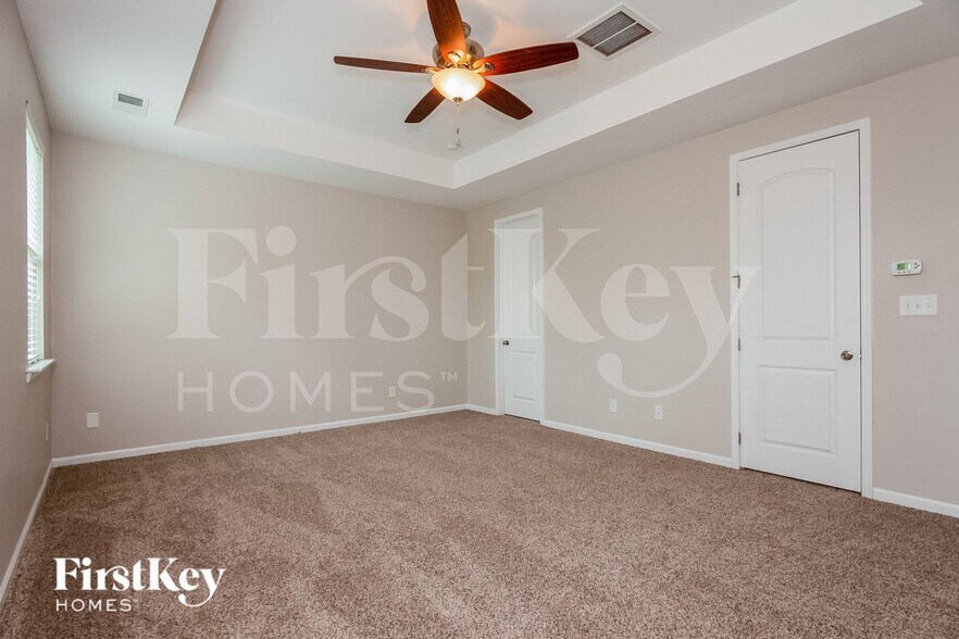 Building Photo - 3174 Helmsley Ct