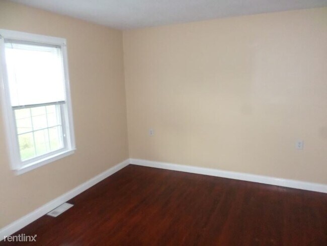 Building Photo - 2 br, 1 bath House - 1734 north blvd.