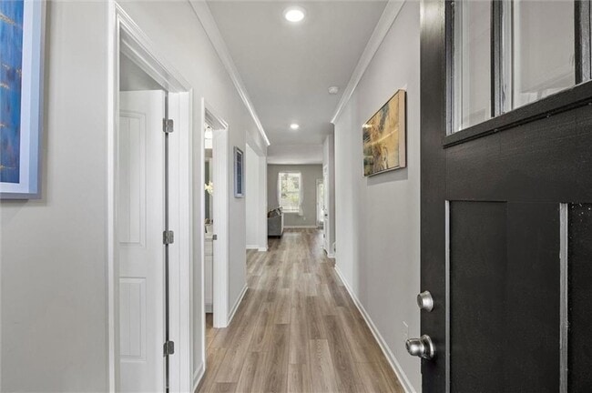 Building Photo - 213 Chiswick Lp