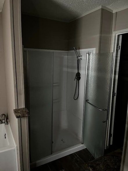 Building Photo - 411 Medford St