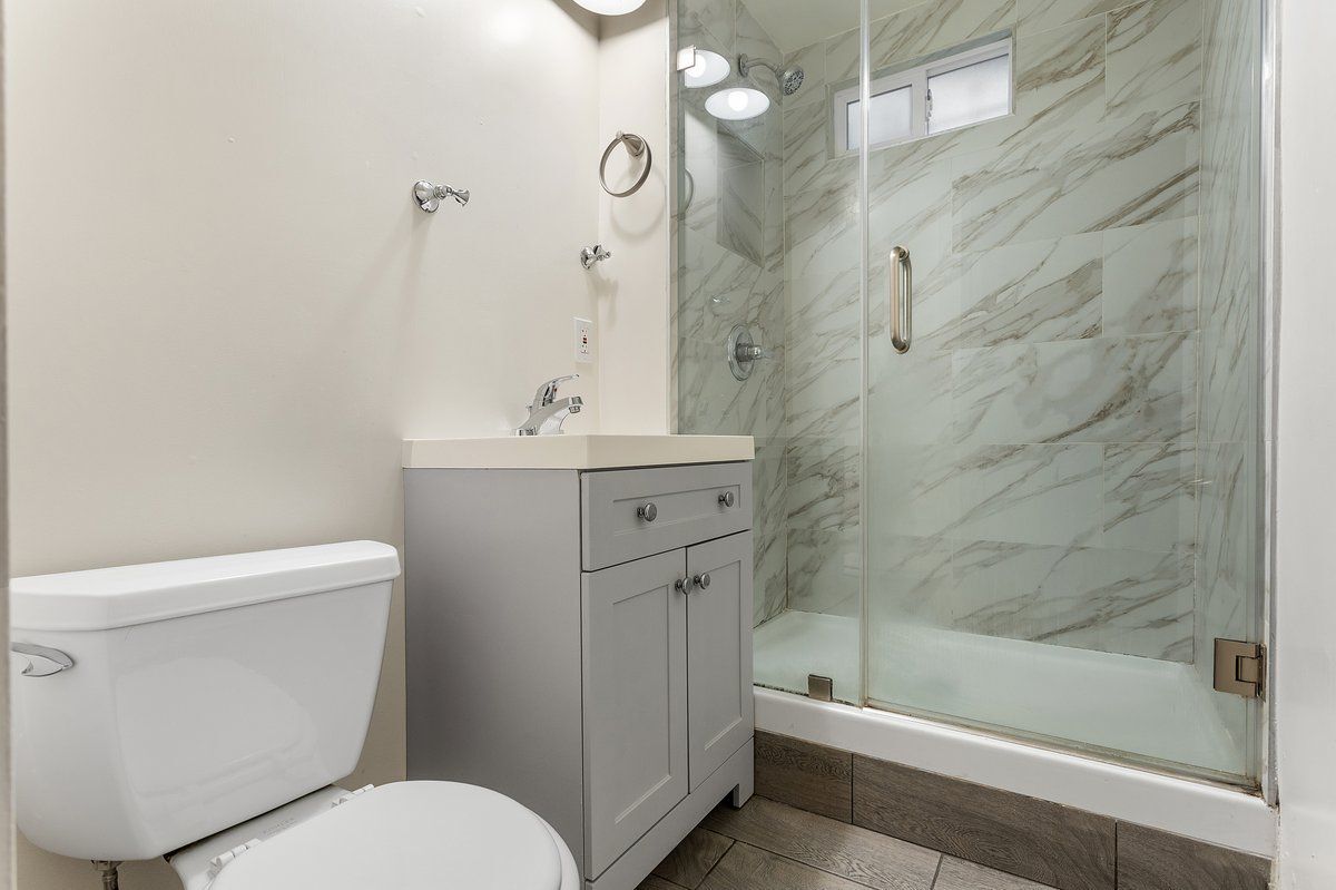 Building Photo - 1809 38th Ave