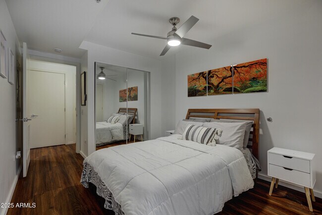 Building Photo - 7147 E Rancho Vista Dr