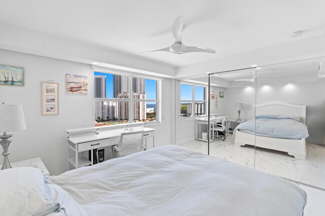 Building Photo - 121 Golden Isles Dr