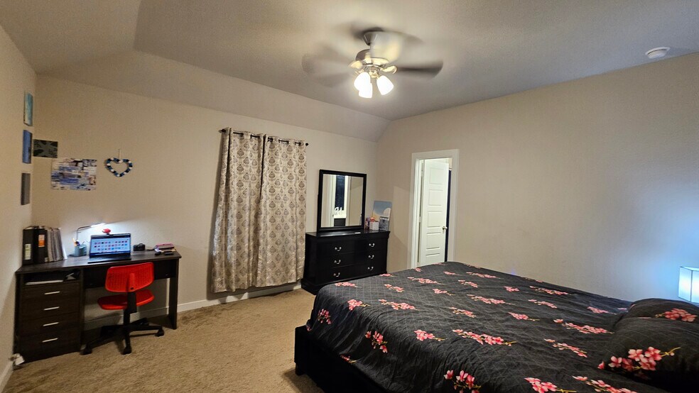 Building Photo - 18218 Bluebird Branch Ln