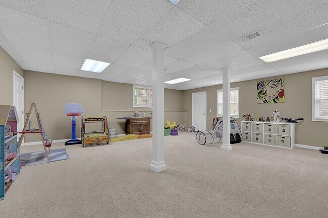 Building Photo - 705 Wood Valley Trce