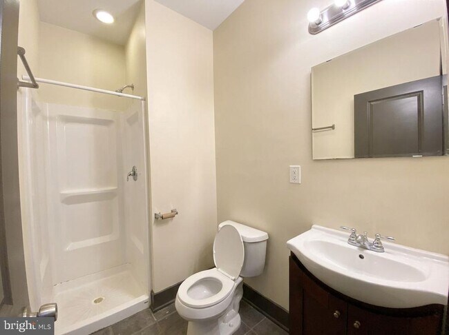 Building Photo - 1839 N Bouvier St