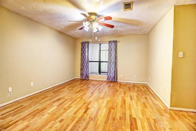 Building Photo - 6615 Briar Terrace Dr