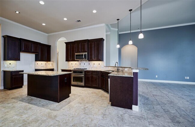 Building Photo - 21718 Avalon Queen Dr