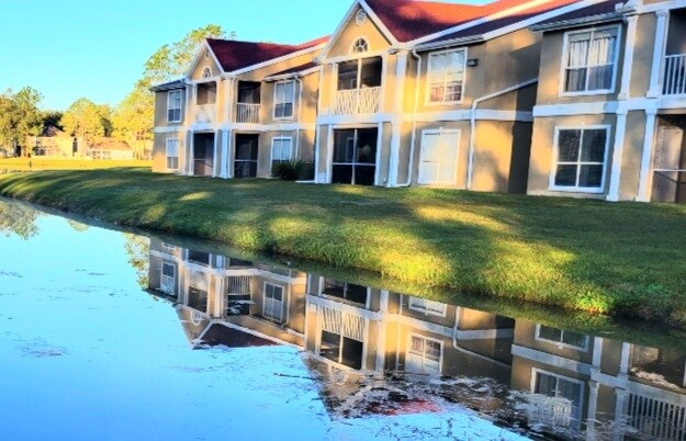 Building Photo - 9481 Highland Oak Dr