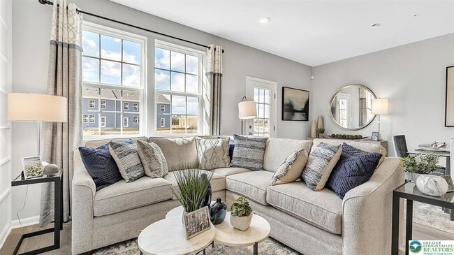 Building Photo - 1253 Susan Cir