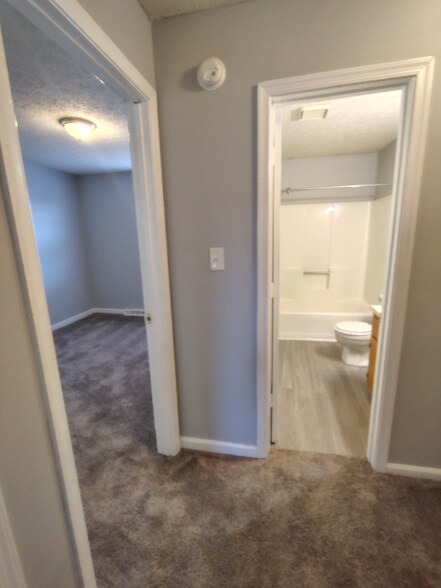 Building Photo - 74 Duiguid Dr