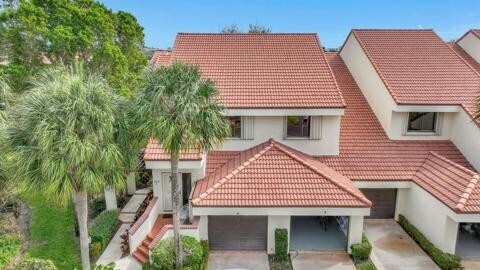 Building Photo - 402 Sea Oats Dr