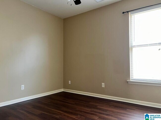 Building Photo - 1004 Medinah Dr