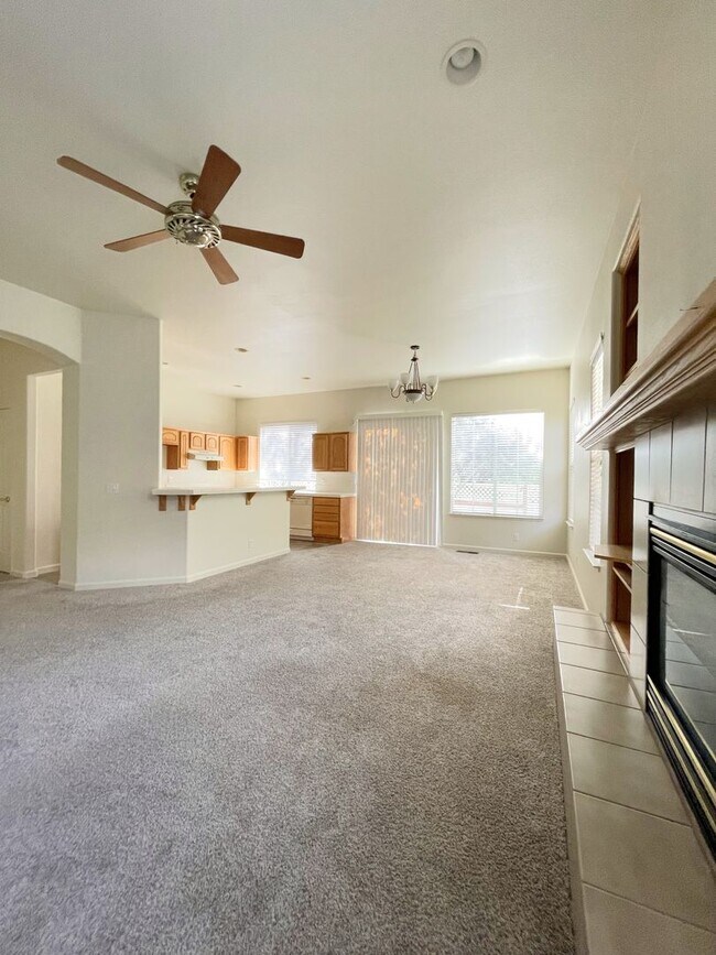 Building Photo - Gorgeous Caughlin Ranch Home