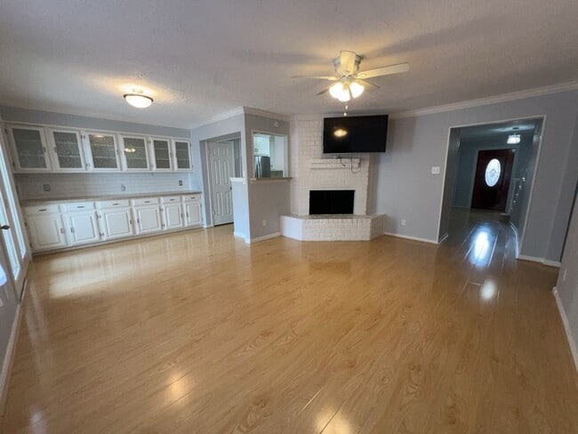 Building Photo - 2972 Gessner Rd