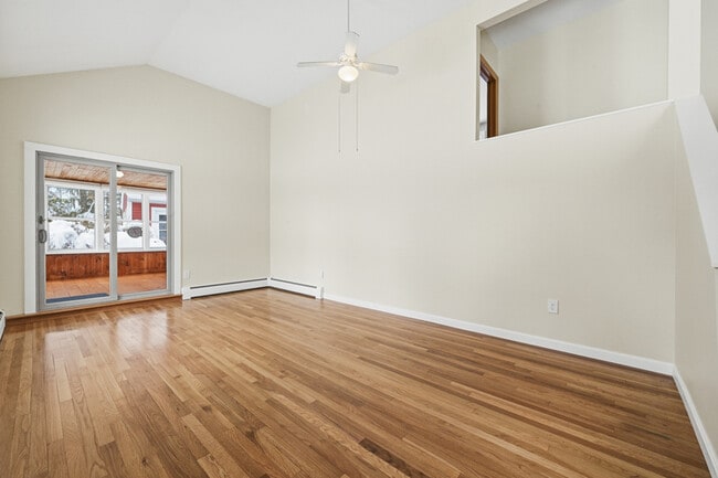 Building Photo - 11 Caribou Dr