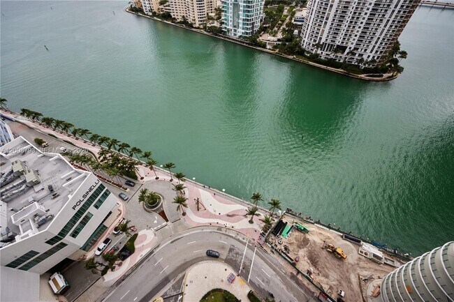 Building Photo - 300 S Biscayne Blvd