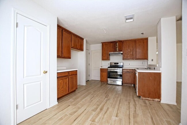 Building Photo - 2509 Patsy Pkwy